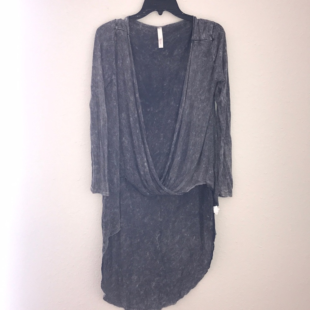 Grey/black open front shirt